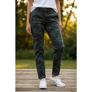 Gap Womens Girlfriend Khaki Pants Size 10TGreen Camo Print Cotton Stretch Chinos